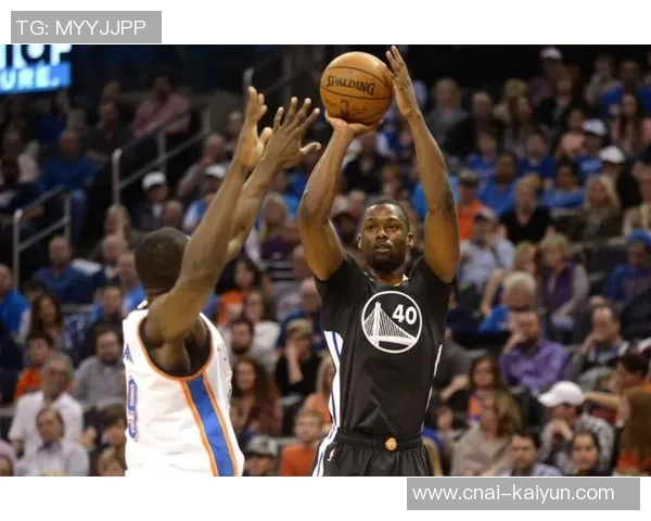 哈里森巴恩斯如何在NBA赛场上展现领袖风范与团队精神